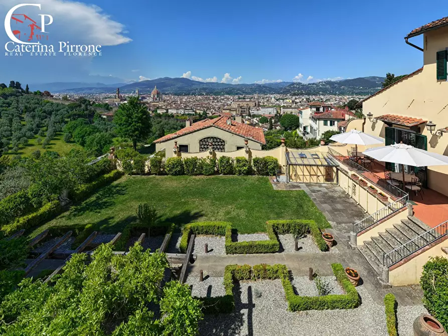 Immagine 23 di Villa in affitto  in Piazzale Michelangiolo a Firenze