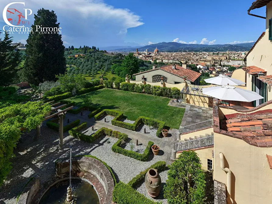 Immagine 8 di Villa in affitto  in Piazzale Michelangiolo a Firenze