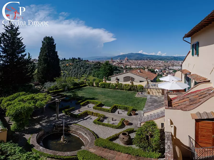 Immagine 35 di Villa in affitto  in Piazzale Michelangiolo a Firenze