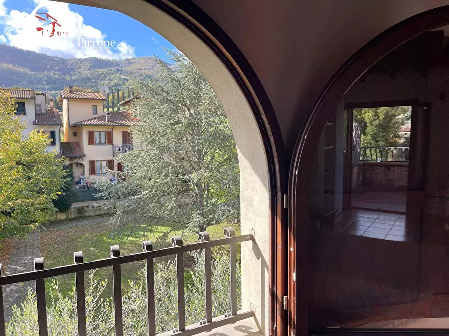 Immagine 50 di Villetta a schiera in vendita  in Via Arcangelo Giani 37 a Dicomano