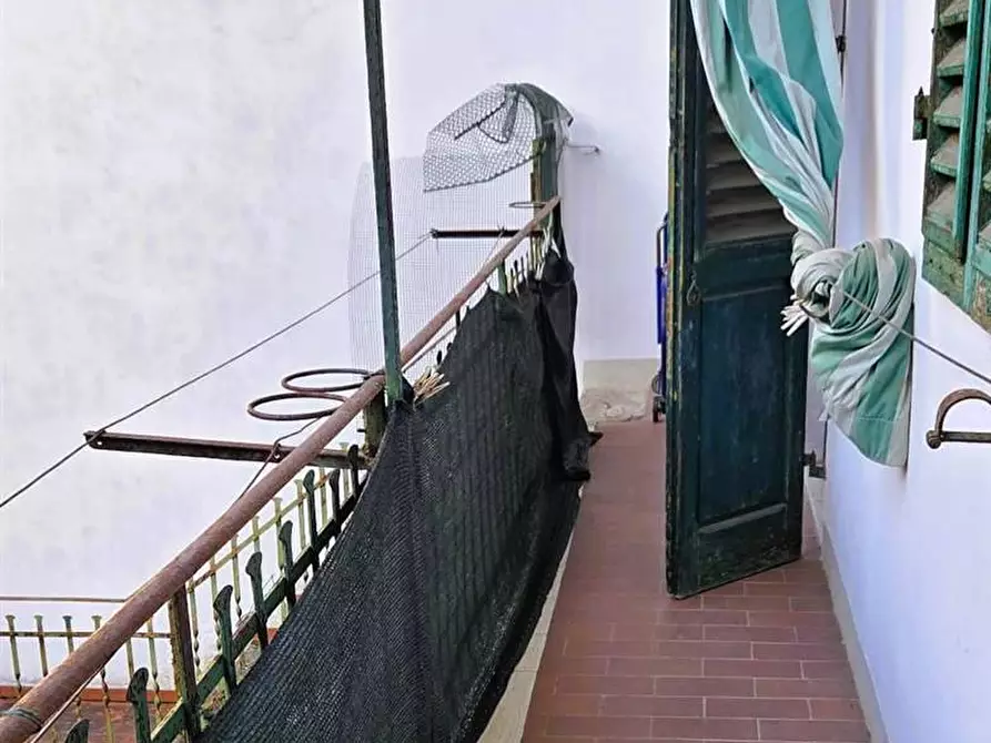 Immagine 6 di Appartamento in vendita  in Via Pasquale Villari 17 a Firenze