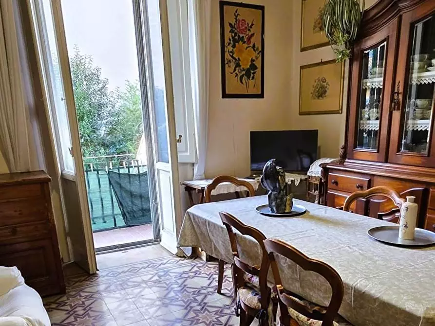 Immagine 16 di Appartamento in vendita  in Via Pasquale Villari 17 a Firenze