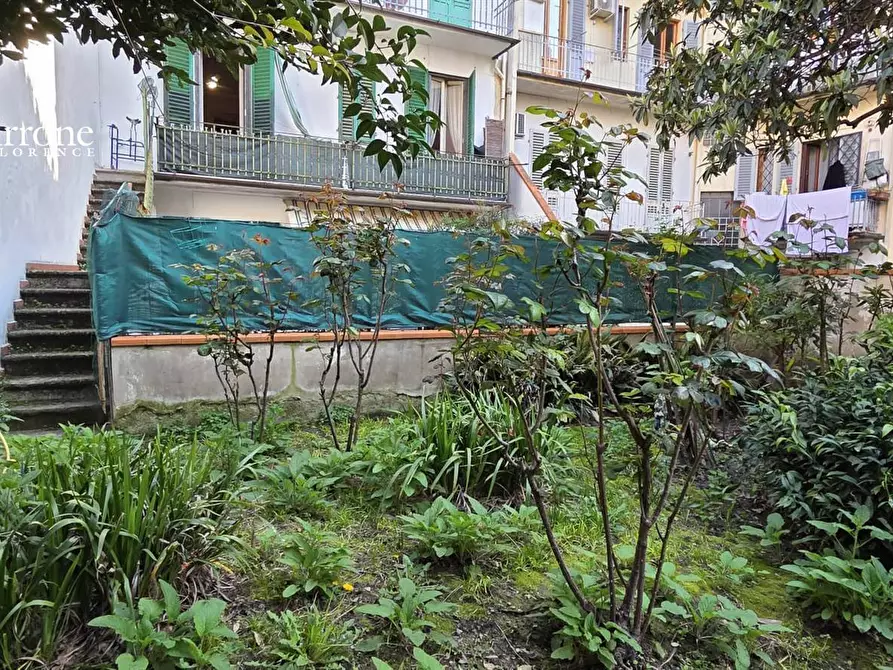 Immagine 22 di Appartamento in vendita  in Via Pasquale Villari 17 a Firenze