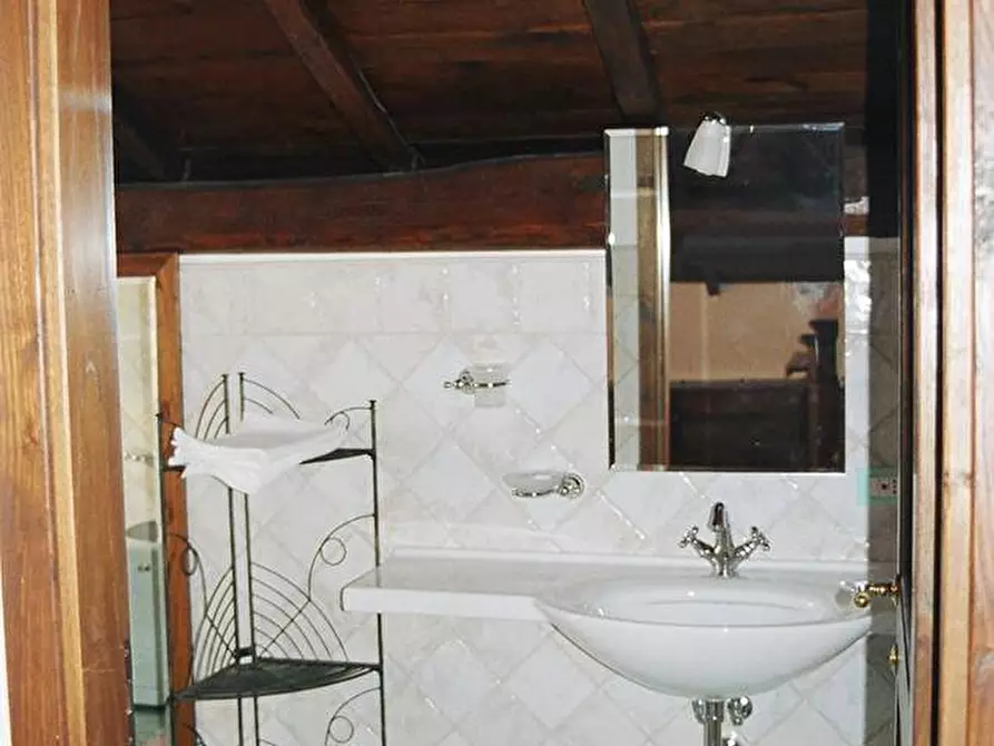 Immagine 36 di Agriturismo in vendita  in località Fantino 1 a Palazzuolo Sul Senio