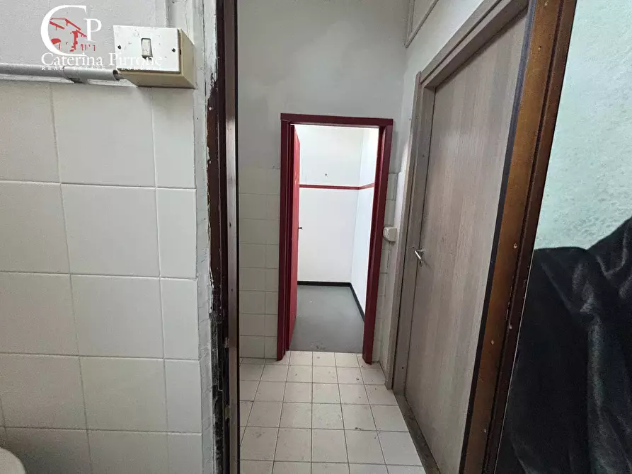 Immagine 12 di Laboratorio in vendita  in via Rocca Tedalda 140 a Firenze