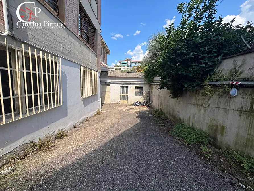 Immagine 32 di Laboratorio in vendita  in via Rocca Tedalda 140 a Firenze
