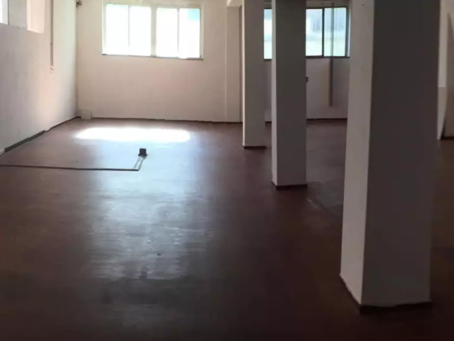 Immagine 37 di Laboratorio in vendita  in via Rocca Tedalda 140 a Firenze