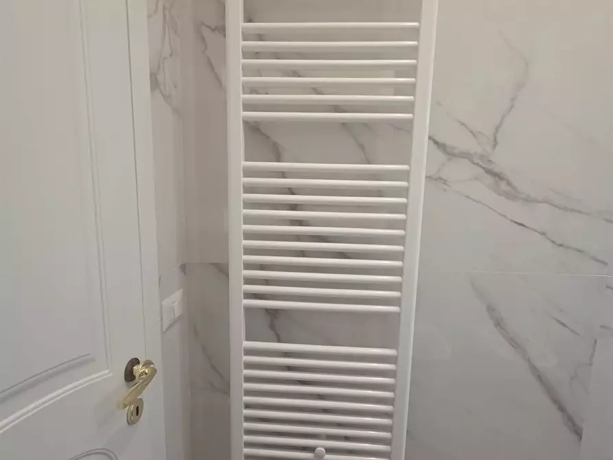 Immagine 17 di Appartamento in vendita  in Via Vincenzo Chiarugi 10 a Firenze