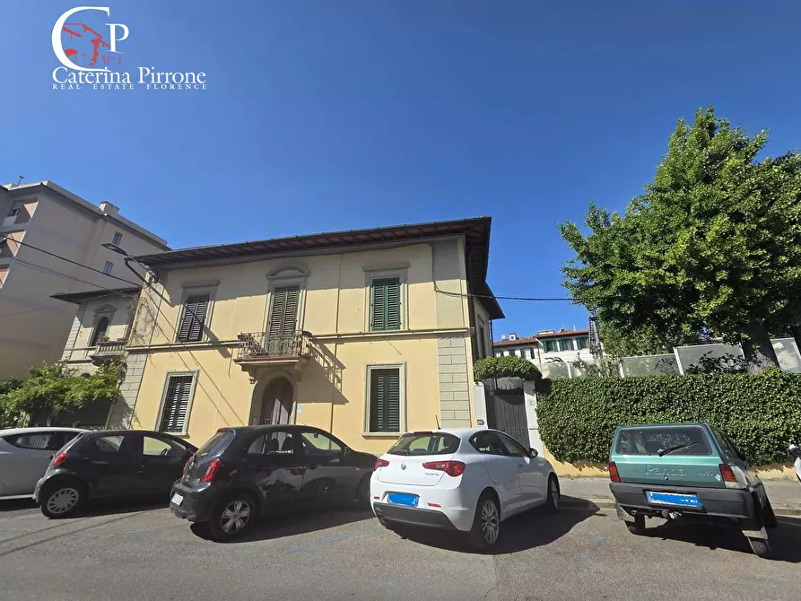 Immagine 33 di Appartamento in vendita  in Via Vincenzo Chiarugi 10 a Firenze