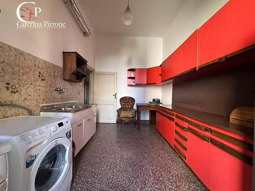 Immagine 11 di Appartamento in vendita  in Via Pasquale Villari 17 a Firenze