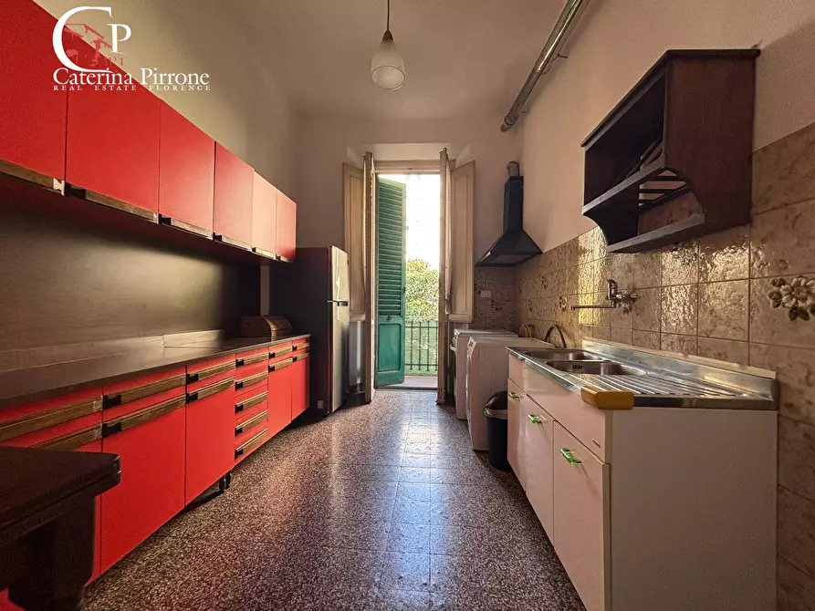Immagine 10 di Appartamento in vendita  in Via Pasquale Villari 17 a Firenze