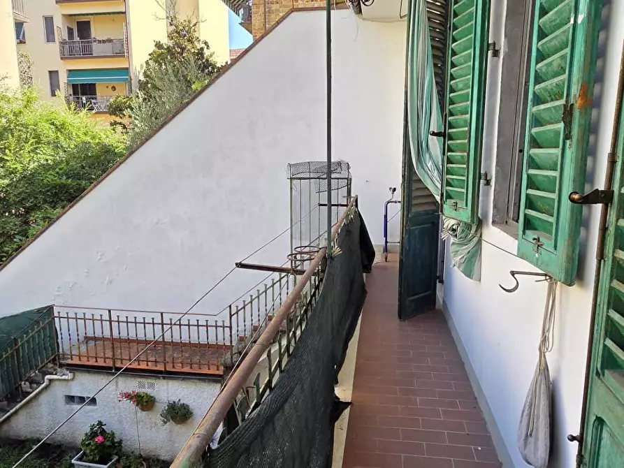 Immagine 35 di Appartamento in vendita  in Via Pasquale Villari 17 a Firenze