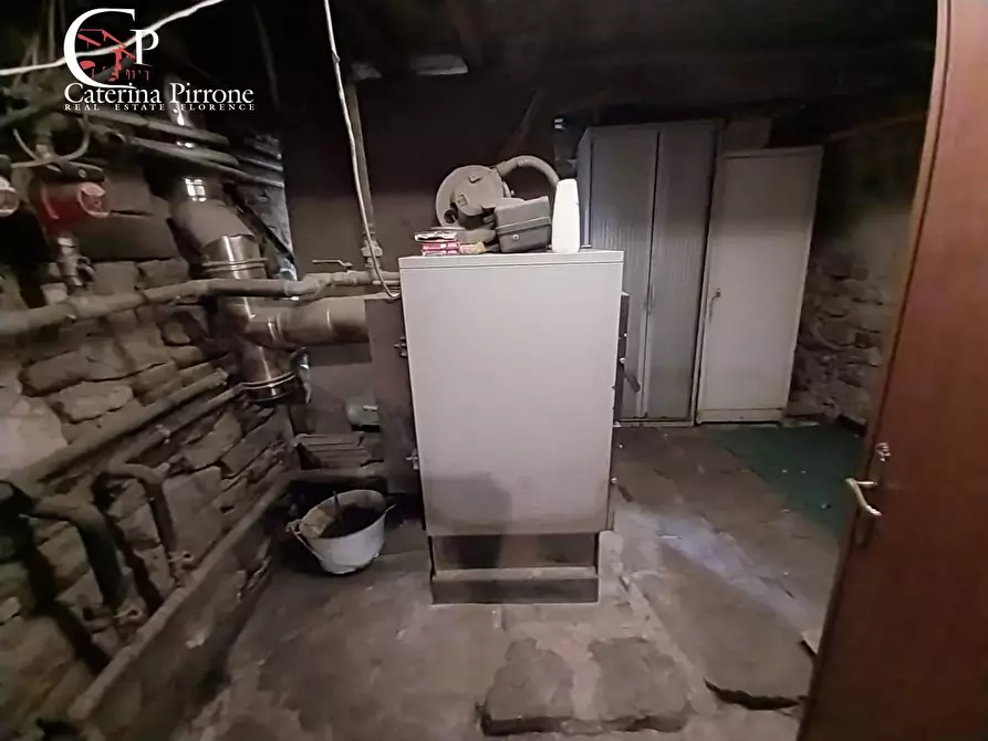 Immagine 21 di Villa in vendita  in frazione Vicorati snc a Dicomano
