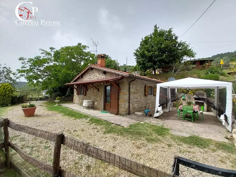 Immagine 31 di Villa in vendita  in frazione Vicorati snc a Dicomano