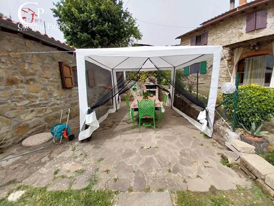 Immagine 40 di Villa in vendita  in frazione Vicorati snc a Dicomano