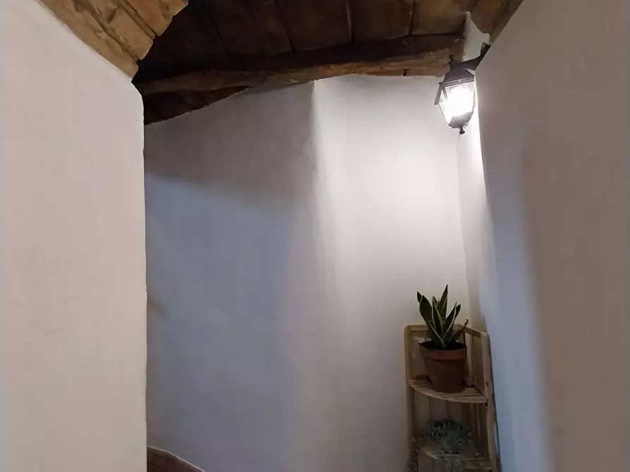 Immagine 49 di Villa in vendita  in frazione Vicorati snc a Dicomano