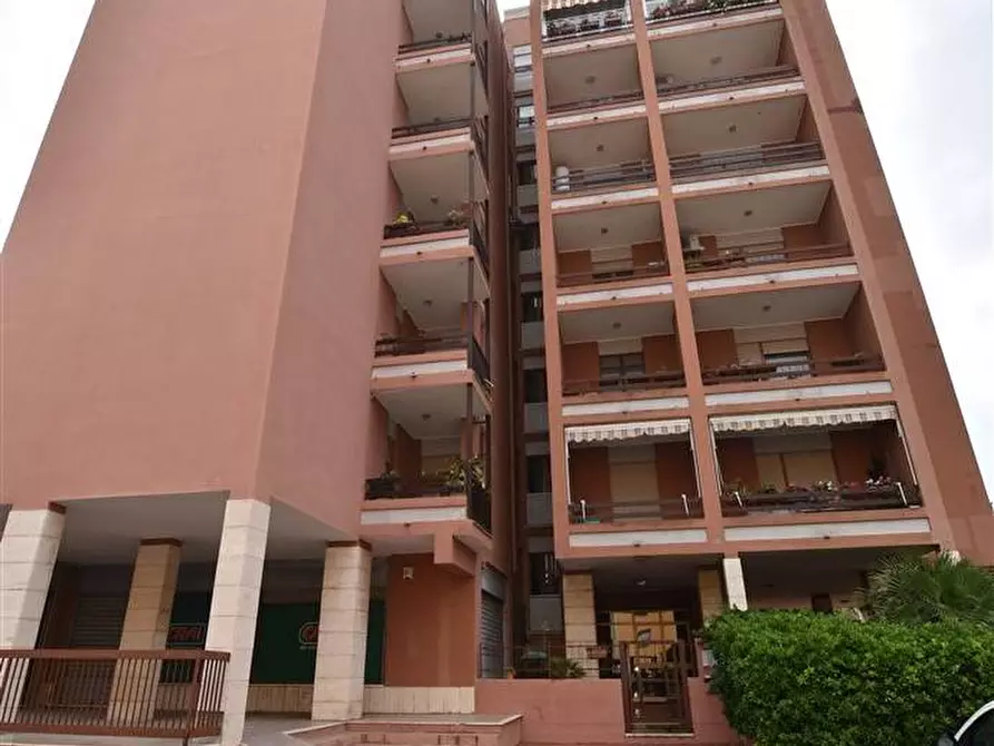 Immagine 1 di Appartamento in vendita  in via parigi 15 a Sassari
