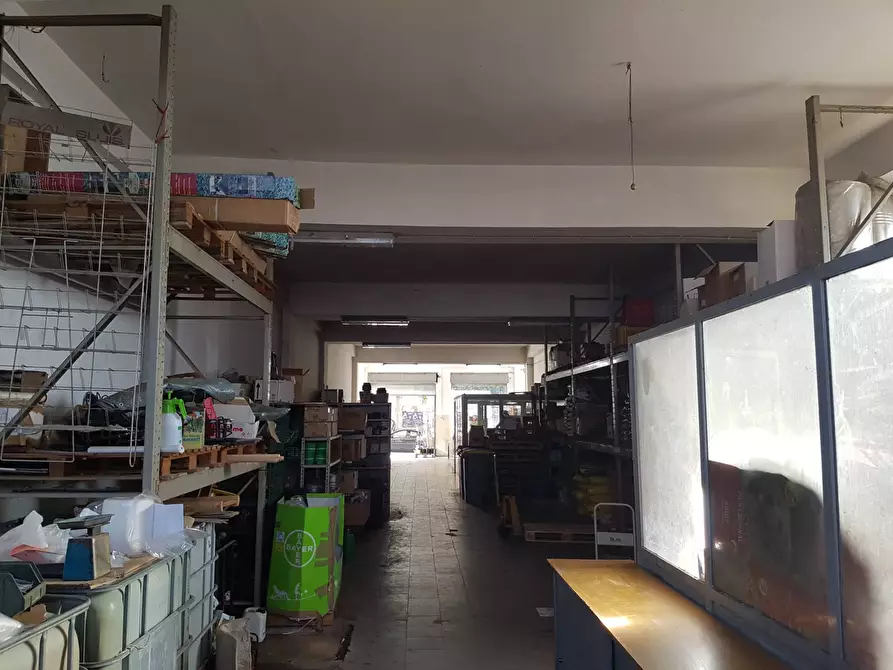 Immagine 3 di Negozio in vendita  a Paterno'