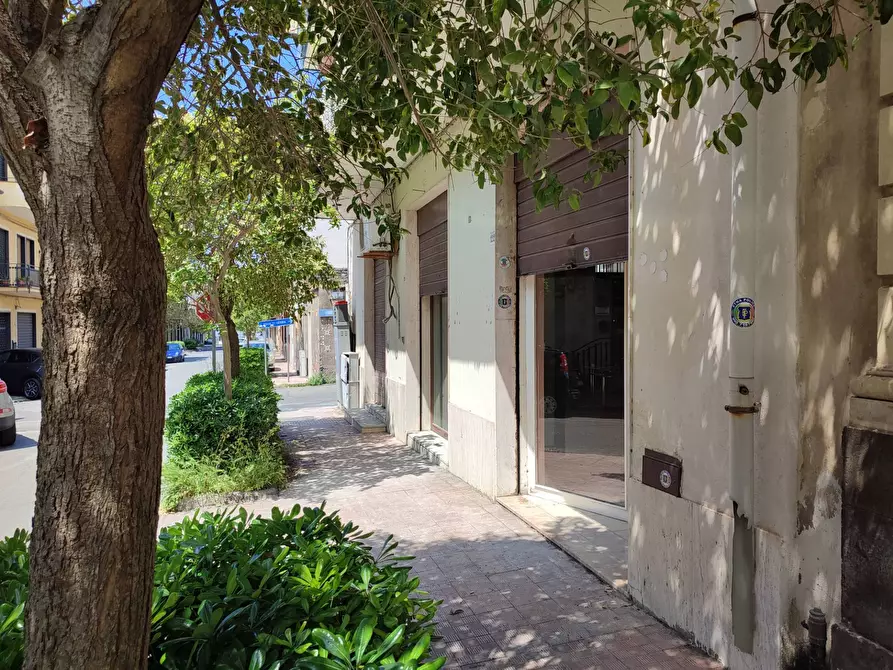 Immagine 5 di Negozio in vendita  a Belpasso