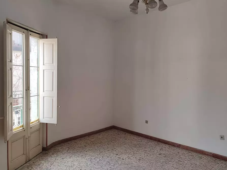 Immagine 19 di Casa indipendente in vendita  a Paterno'