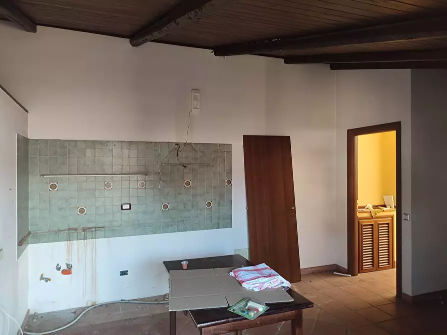 Immagine 29 di Casa indipendente in vendita  a Paterno'