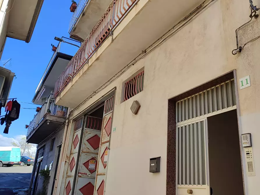 Immagine 2 di Appartamento in vendita  a Santa Maria Di Licodia