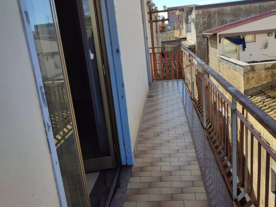 Immagine 11 di Appartamento in vendita  a Santa Maria Di Licodia
