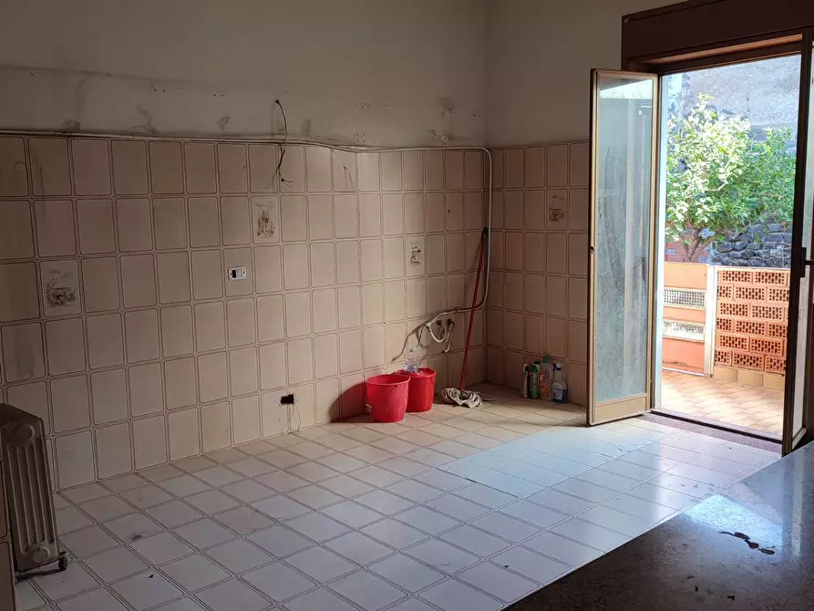 Immagine 21 di Appartamento in vendita  a Santa Maria Di Licodia