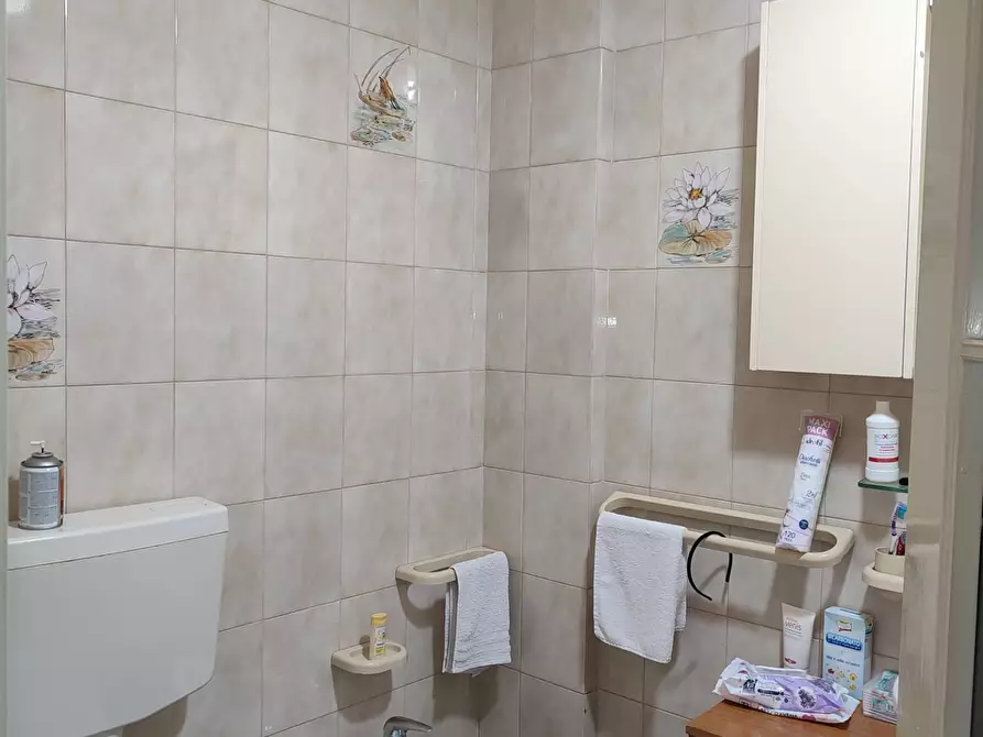 Immagine 15 di Appartamento in vendita  a Paterno'