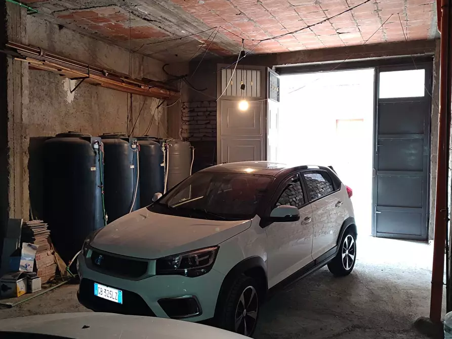 Immagine 28 di Appartamento in vendita  a Paterno'