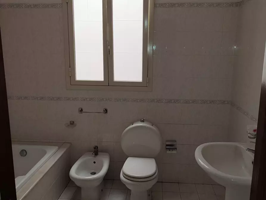 Immagine 21 di Appartamento in vendita  a Paterno'