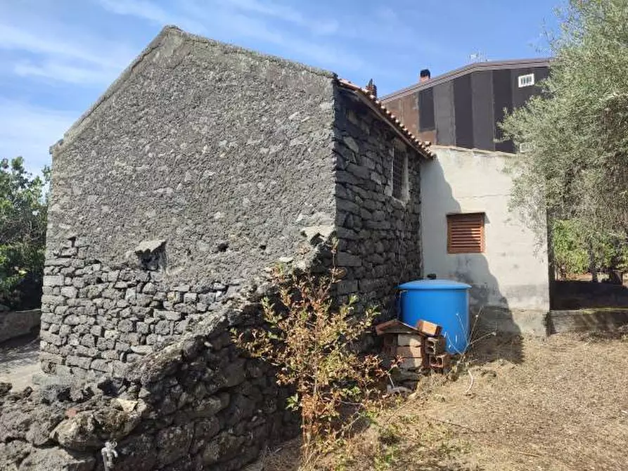 Immagine 7 di Villa in vendita  a Gravina Di Catania