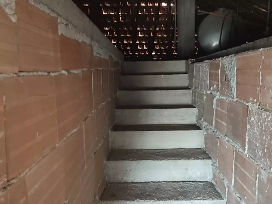 Immagine 42 di Casa indipendente in vendita  a Gravina Di Catania