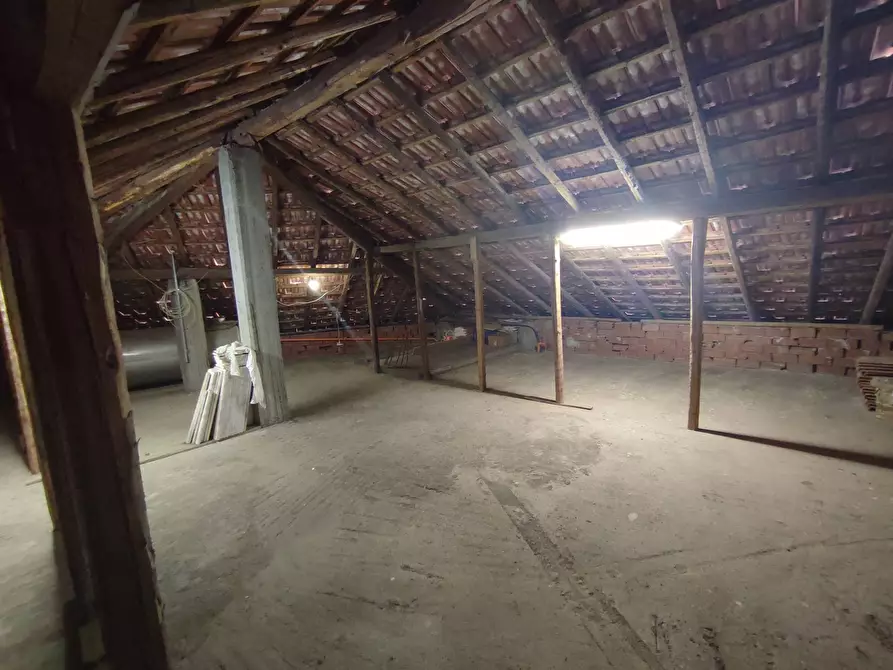 Immagine 44 di Casa indipendente in vendita  a Gravina Di Catania