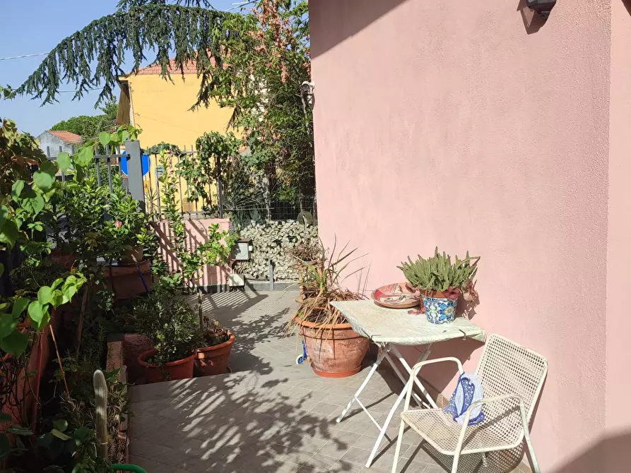 Immagine 10 di Casa indipendente in vendita  a Gravina Di Catania