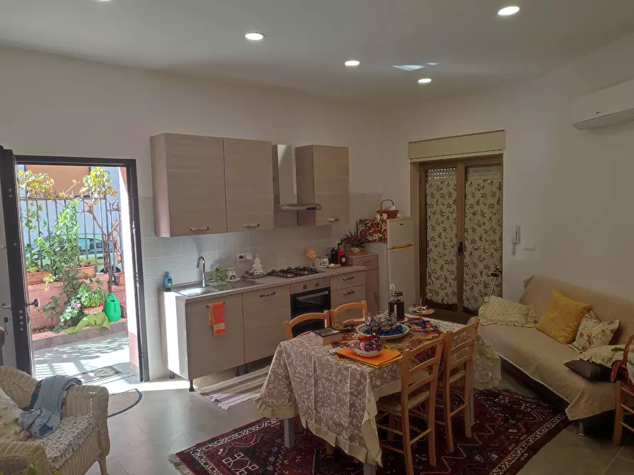 Immagine 13 di Casa indipendente in vendita  a Gravina Di Catania