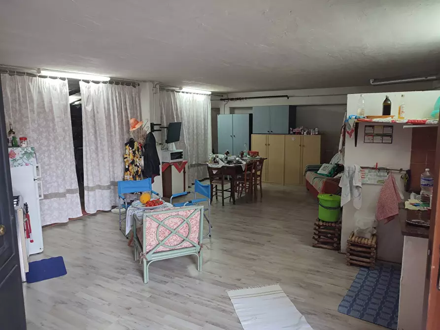 Immagine 8 di Casa indipendente in vendita  a Gravina Di Catania