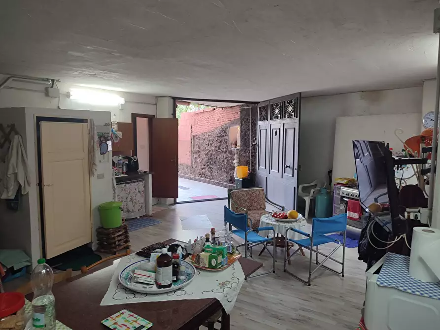 Immagine 7 di Casa indipendente in vendita  a Gravina Di Catania