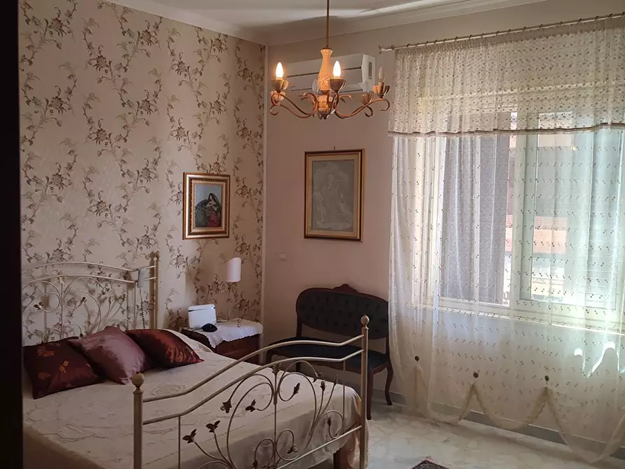 Immagine 30 di Casa indipendente in vendita  a Gravina Di Catania