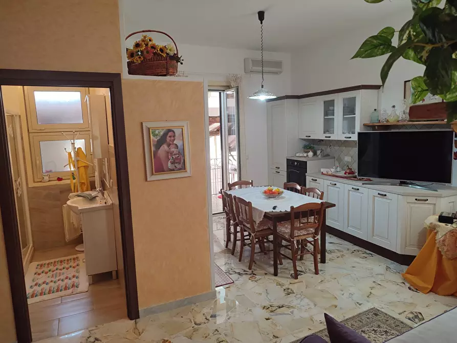 Immagine 32 di Casa indipendente in vendita  a Gravina Di Catania