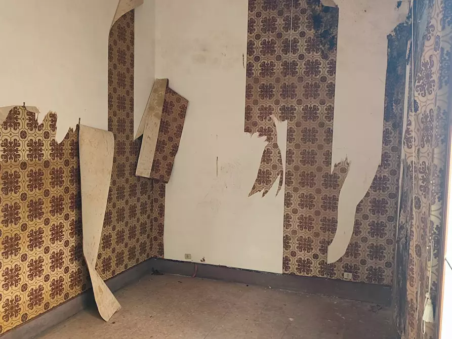 Immagine 12 di Casa indipendente in vendita  a Paterno'