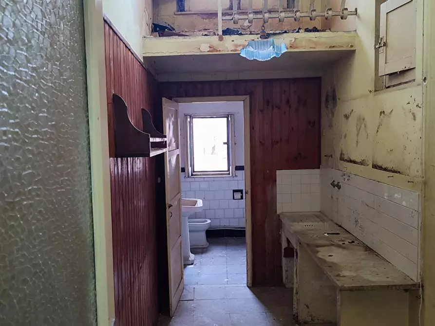 Immagine 17 di Casa indipendente in vendita  a Paterno'