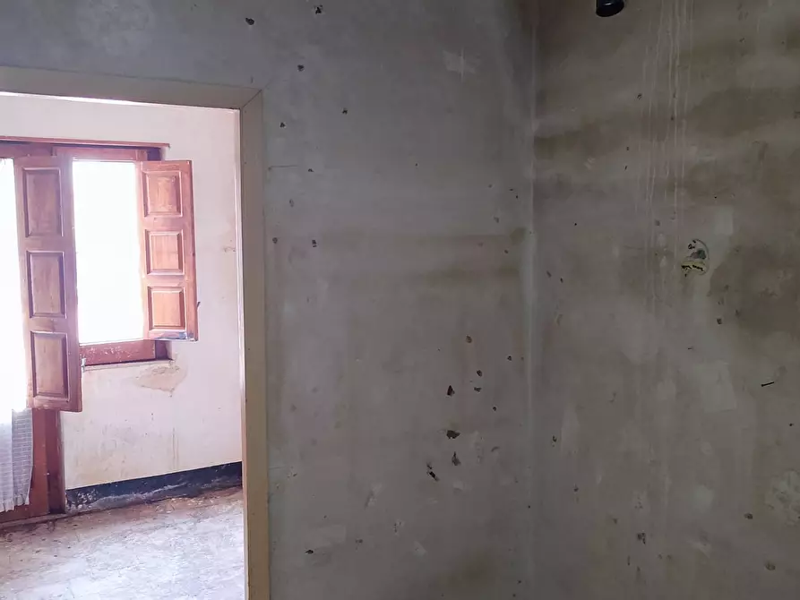 Immagine 20 di Casa indipendente in vendita  a Paterno'