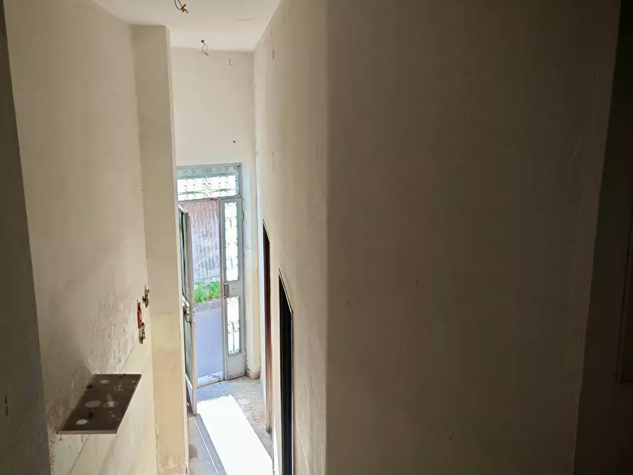 Immagine 11 di Casa indipendente in vendita  a Paterno'