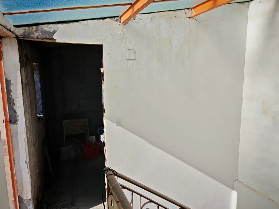 Immagine 29 di Casa indipendente in vendita  a Paterno'