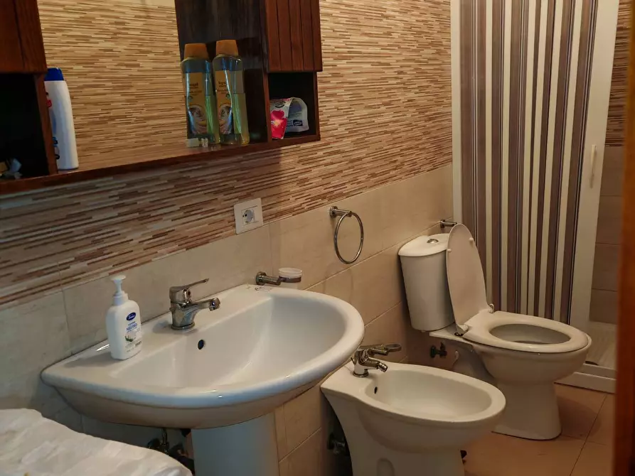 Immagine 10 di Appartamento in vendita  a Antillo