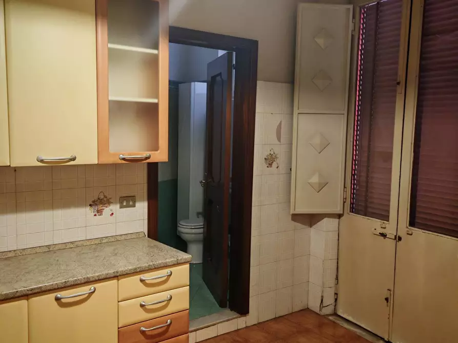 Immagine 10 di Casa indipendente in vendita  a Paterno'