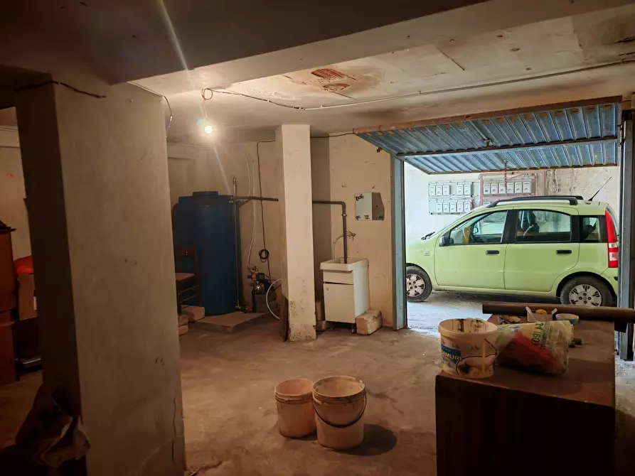 Immagine 37 di Appartamento in vendita  a Paterno'