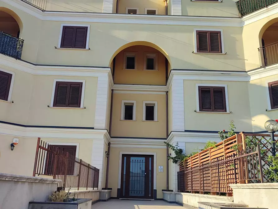 Immagine 3 di Appartamento in vendita  a Santa Maria Di Licodia