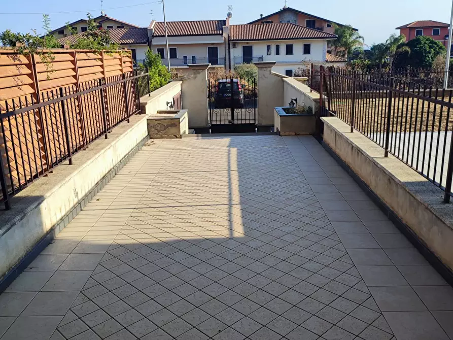 Immagine 5 di Appartamento in vendita  a Santa Maria Di Licodia